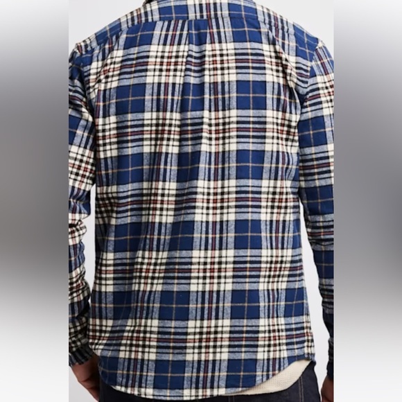 Line of Trade
The Summit Flannel Shirt - Picture 5 of 7